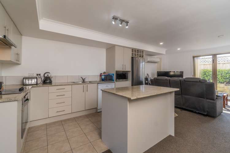 12 Merlot Lane Pukekohe_1