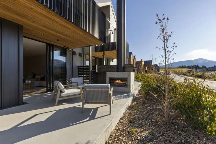 19/2 McKinlay Lane Jacks Point_5