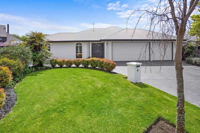 4 Thicket Close Redwood_1