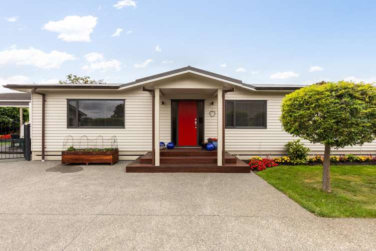 5 Anna Lane Raureka_19