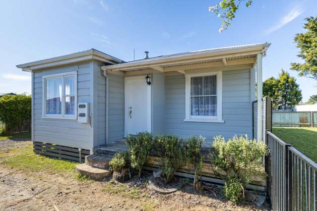 79A Swansea Road Stratford_4