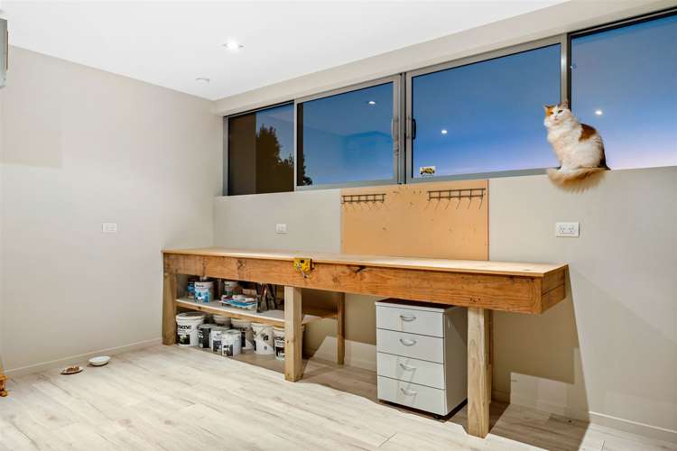 6 Yelverton Place Huntsbury_24