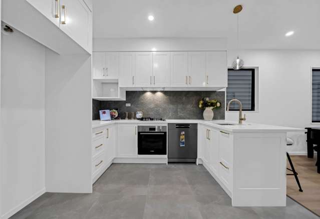 2/54 Rodney Street Howick_2