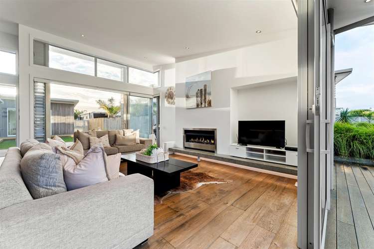 39 Paraoa Crescent Omaha_10