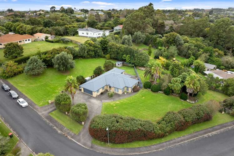 8 Awaroa Stream Drive Waiuku_18