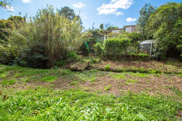 13 Trig Hill Road Onetangi_17