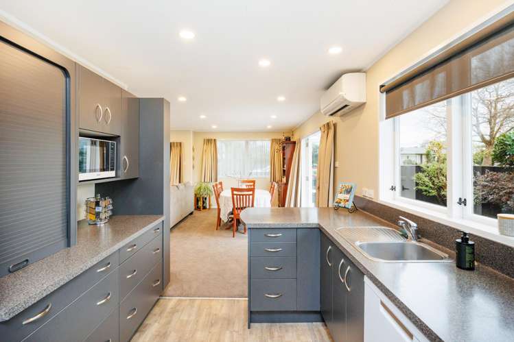 644 Featherston Street Roslyn_16