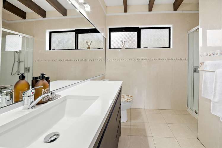 5 Mark Edward Drive Half Moon Bay_17