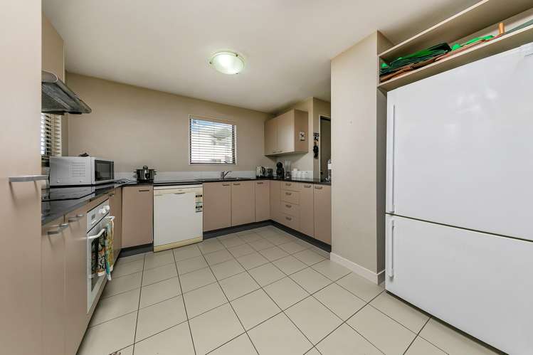 3A/12 Morningstar Place St Lukes_5