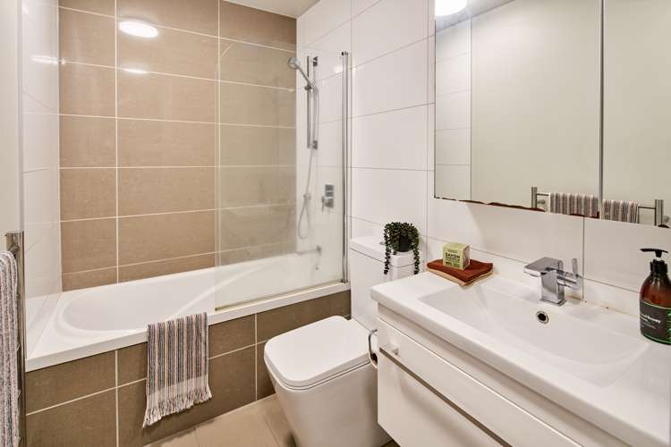 207/80 Riddiford Street Newtown_9