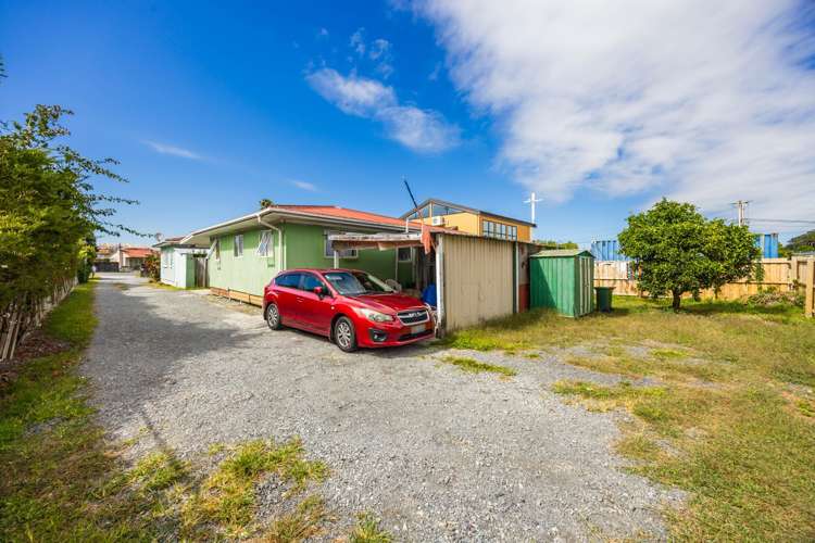 319 Massey Road Mangere East_5