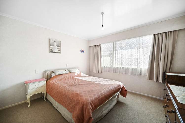 2 Guy Place Melville_15