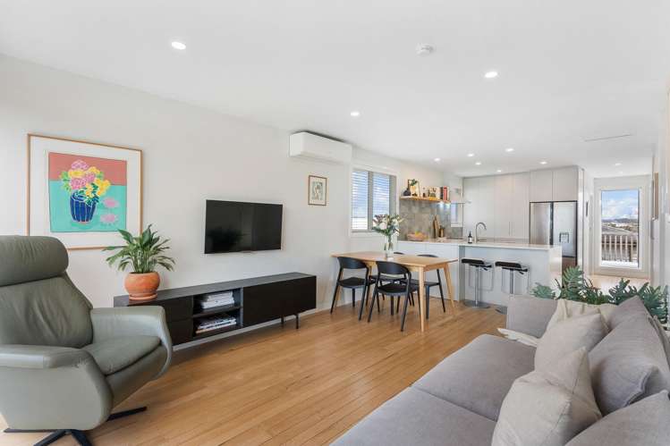 27 Kirrie Avenue Te Atatu South_7