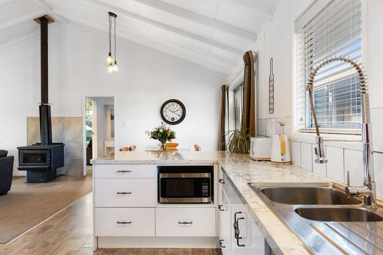 11 Holyrood Street Taradale_4