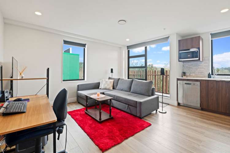 604/22 Library Lane_4