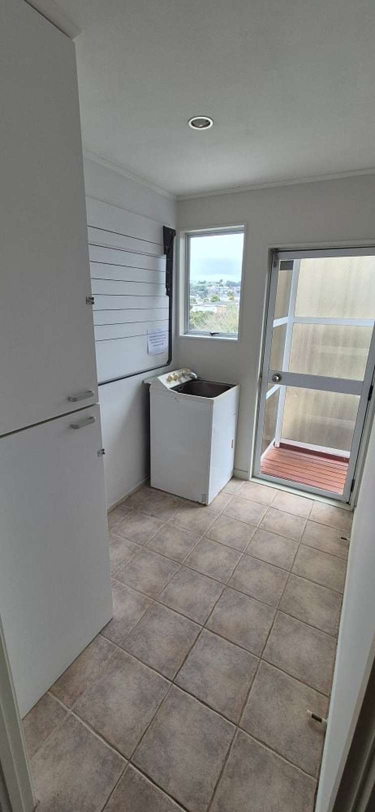 Upstairs 1/14 Chislehurst Street Henderson_8