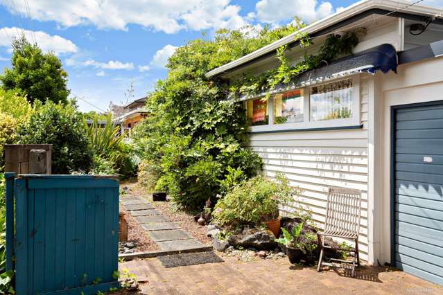 201 Glenfield Road Hillcrest_1