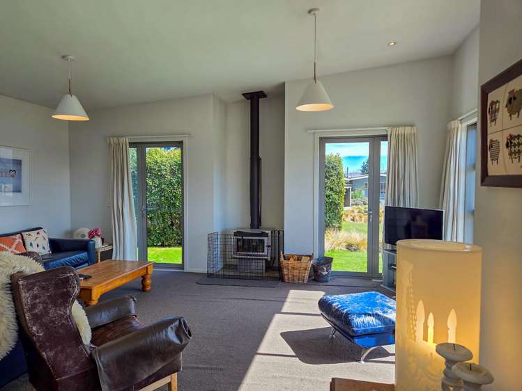 8 Dwyer Place Lake Tekapo_16