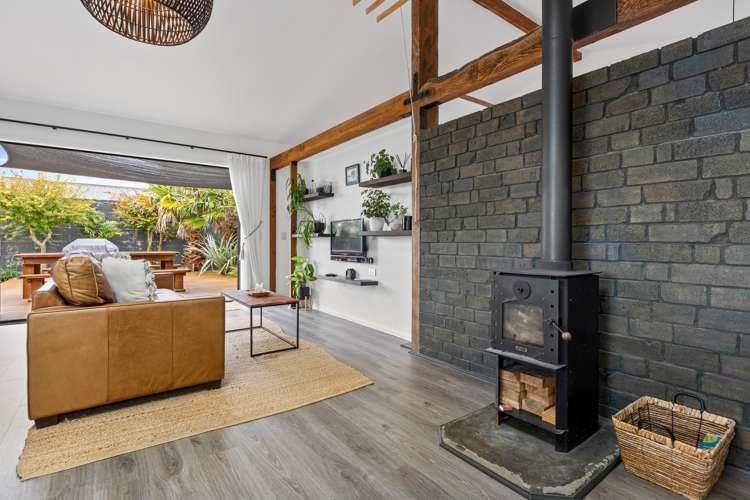 15a Barrett Road Whalers Gate_18