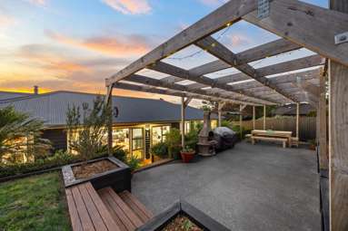 101 Waitakere Road_2