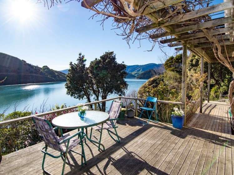 676 Cable Bay Road Cable Bay_12