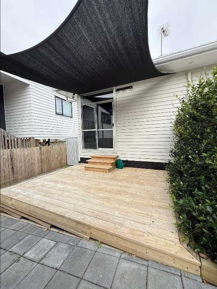 64 Henwood Road Mangere East_11