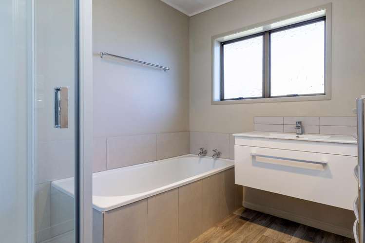2/7 Kathleen Place Rainbow Point_21