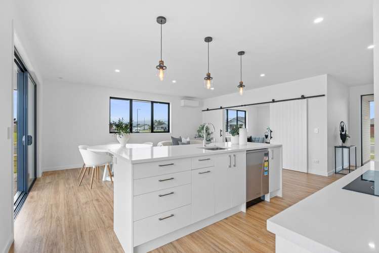 8 Te Piriti Road One Tree Point_7
