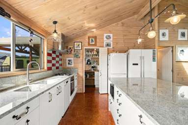 37 Pukeko Way_2