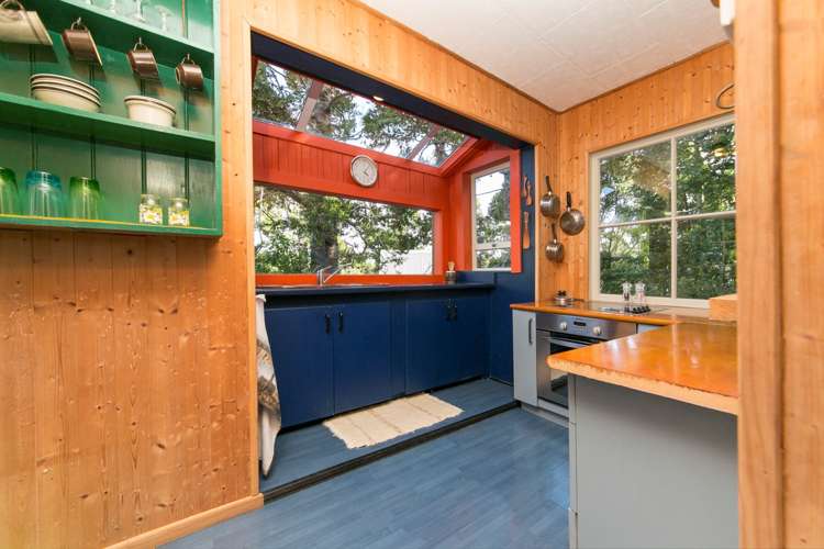 37 Kauri Point Road Laingholm_5