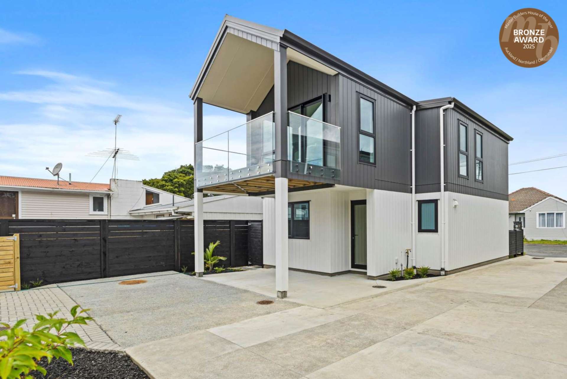 27A & 27B Bernard Street Mount Wellington_0