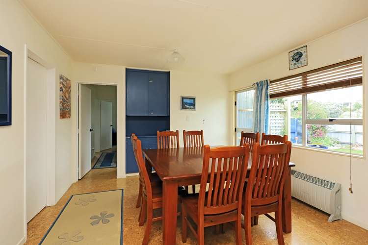 62 Gillies Crescent Waimarama_11