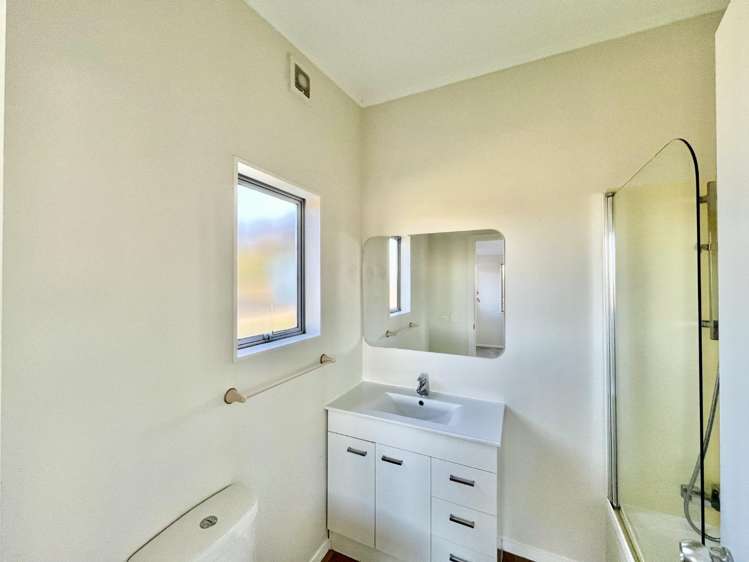 42A Spur Road Silverdale_9