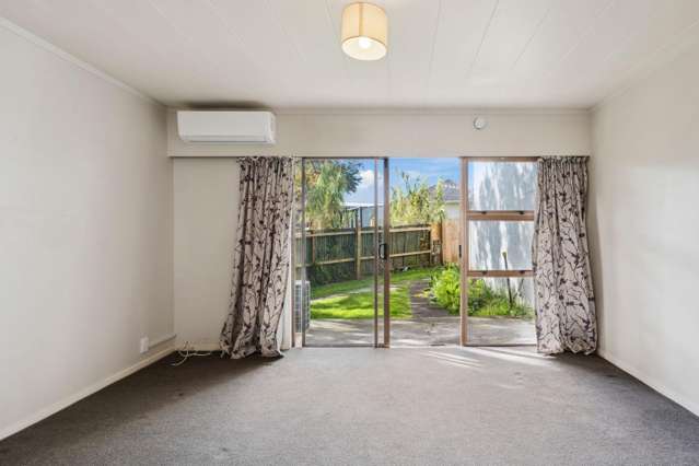 Charming 2 Bedroom home in Prime Location