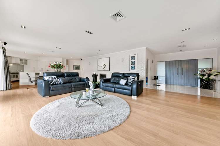 7 Burgundy Park Avenue Henderson_8