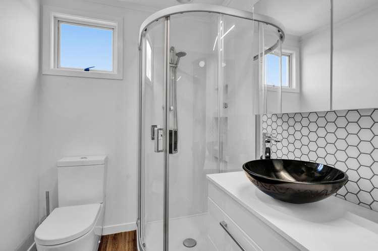 22 Awanui Street Merrilands_19