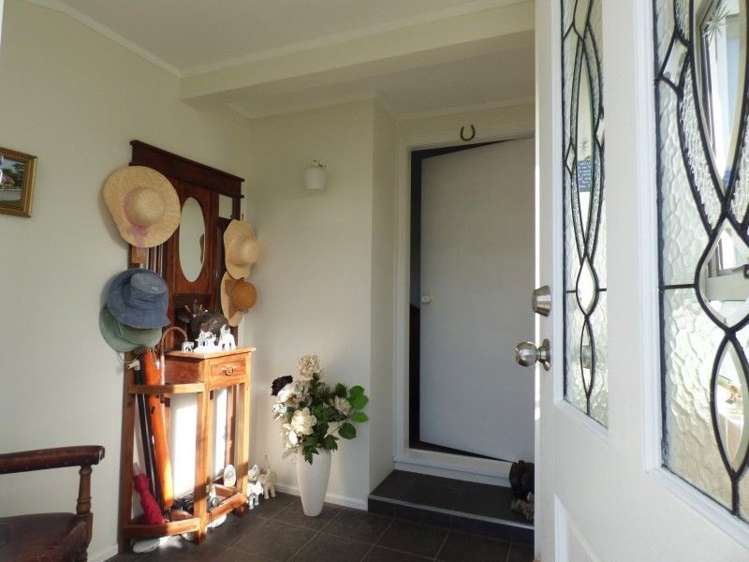 4 Glamorgan Avenue Tamatea_19