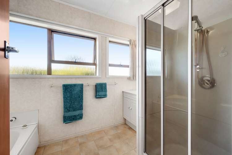 41 Bradbury Road Botany Downs_17