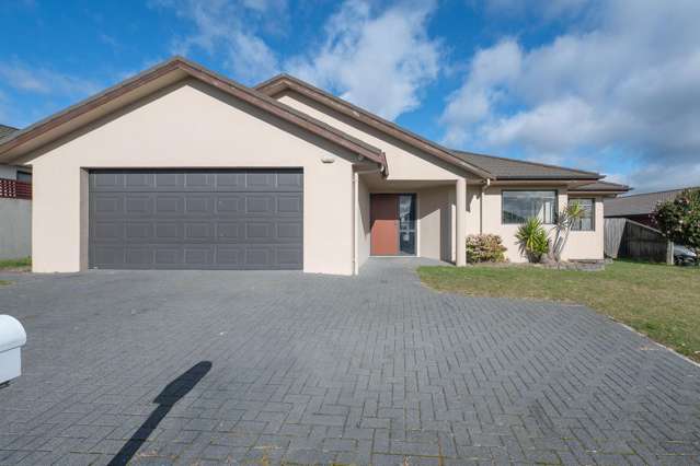 4 Owhatiura Drive Lynmore_2