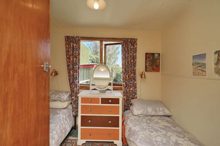 84 Pacific Drive Southbridge_11