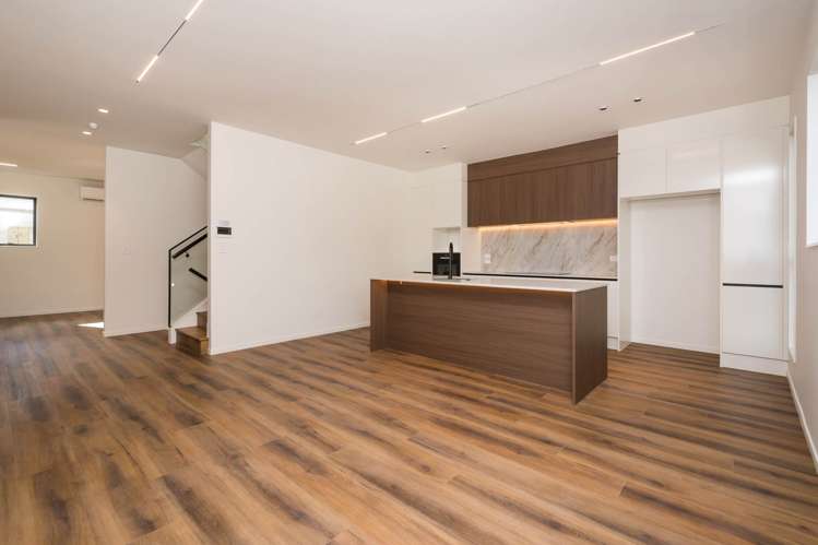 E/79 Archers Road Hillcrest_5
