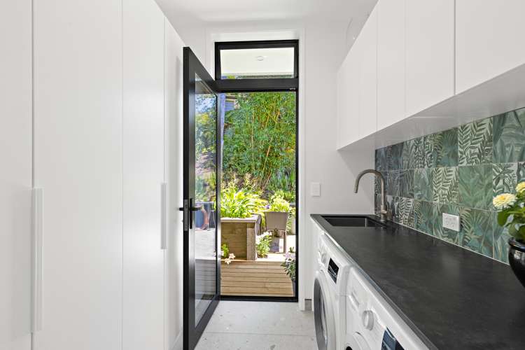 17 Rangimaarie Crescent Snells Beach_19