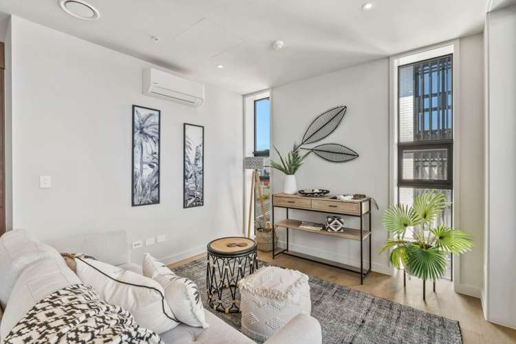 303/84C Te Oneroa Way Long Bay_7