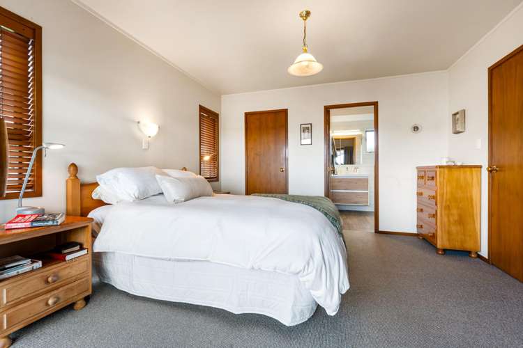 2/9 Newhaven Terrace Mairangi Bay_14