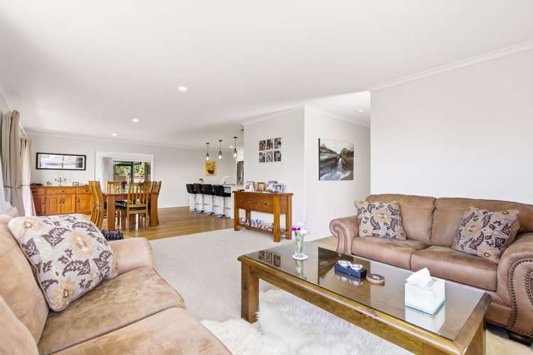 21 Ngahana Place Turangi_2