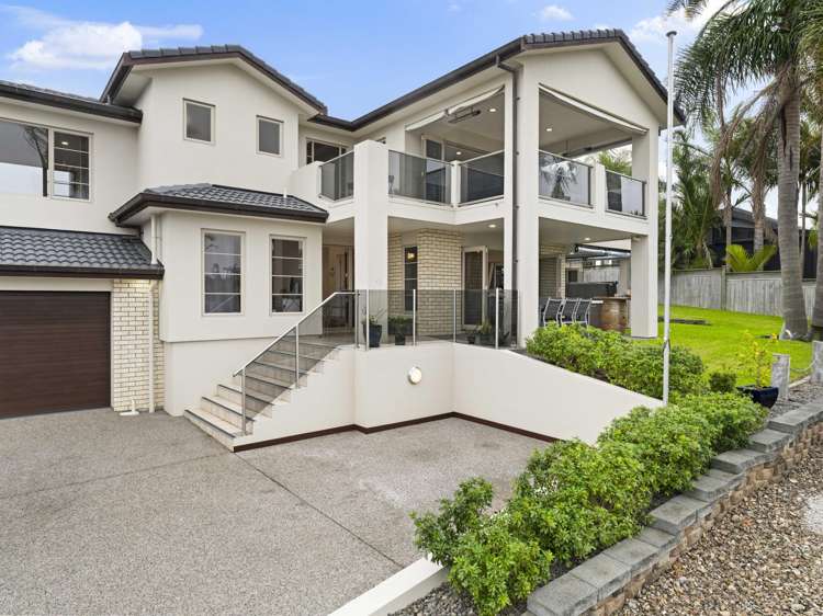 8 Tui Brae Beachlands_35