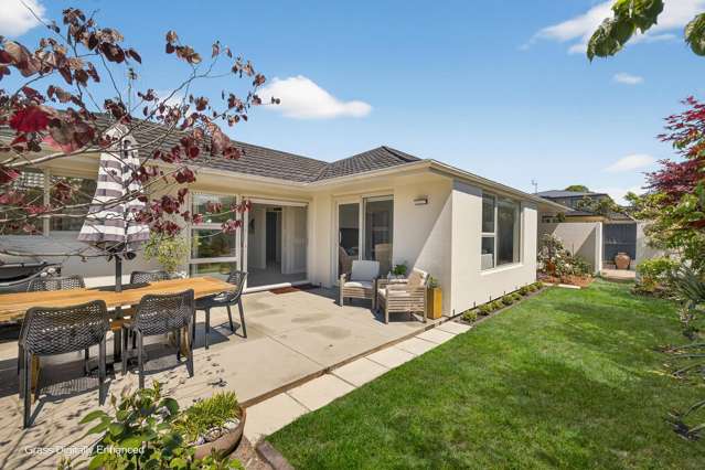 2/83 Winchester Street Merivale_1