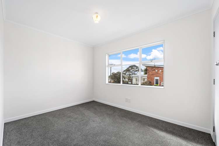 35 Eastglen Road Glen Eden_17