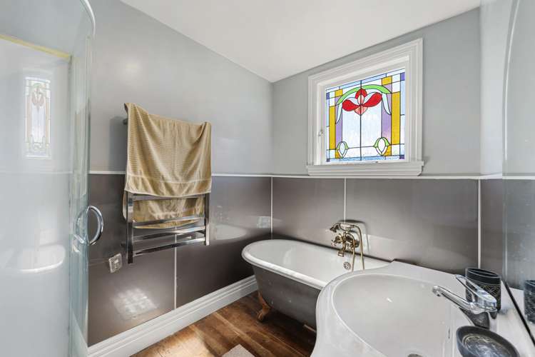 8 Glendavar Street Berhampore_12