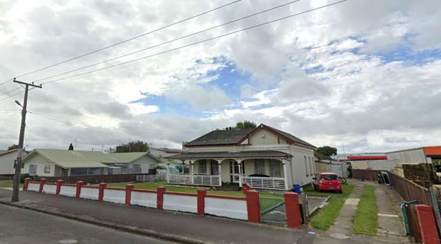 16 Burns Street Dannevirke_1